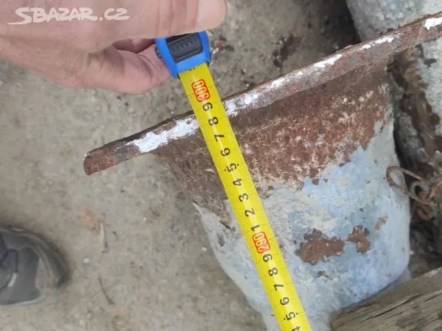 Staré železné sloupy, železný sloup, 36 ks - 9