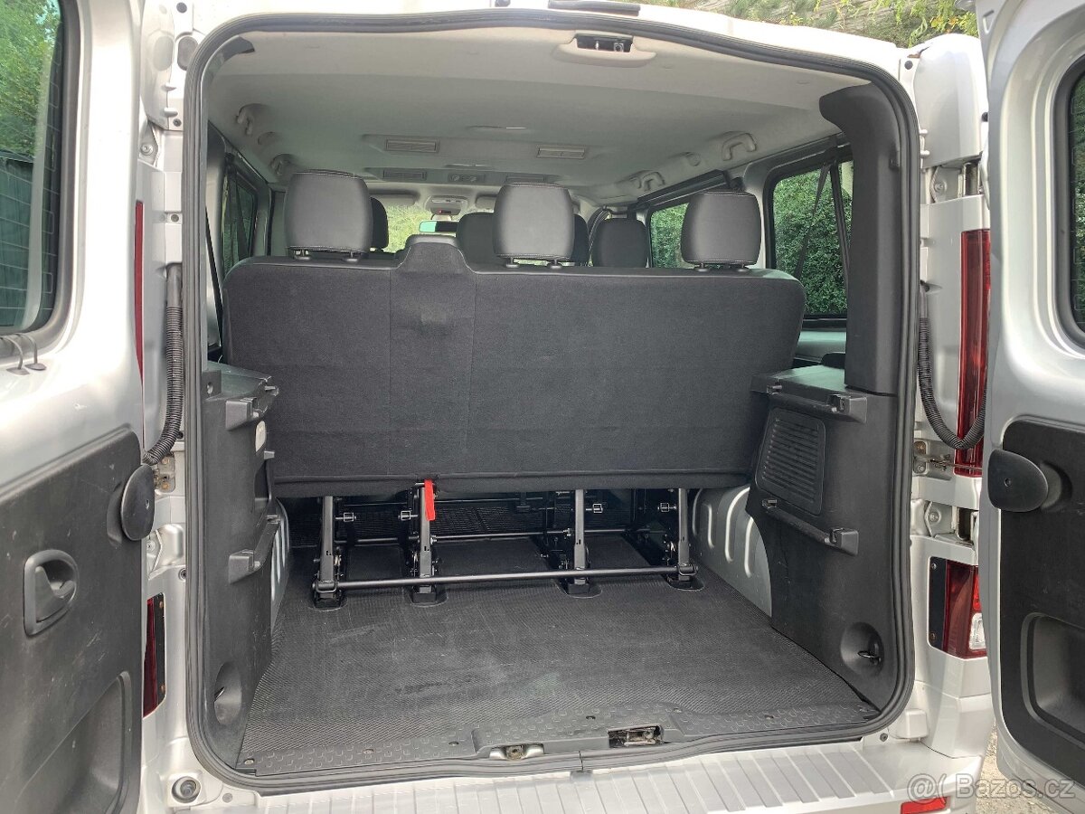 Opel Vivaro 1.6 BiTurbo 9-MÍST 177.000KM r.v. 2018 - 9