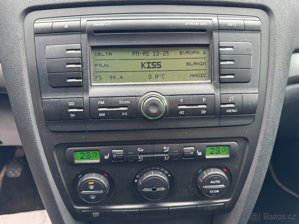 Škoda Octavia II 2.0 TDI Elegance r.v.2006 - 9