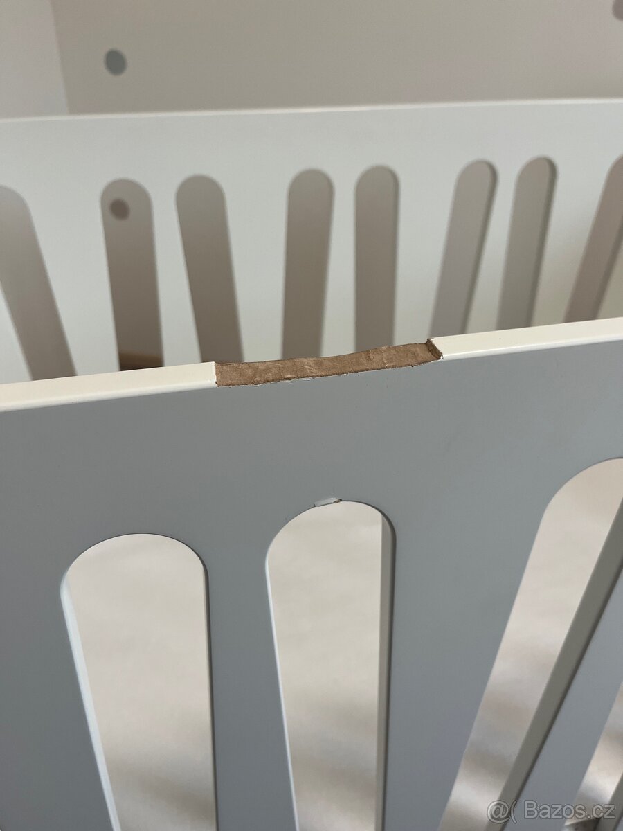 Dětská postýlka s matrací a kolotočem - 9