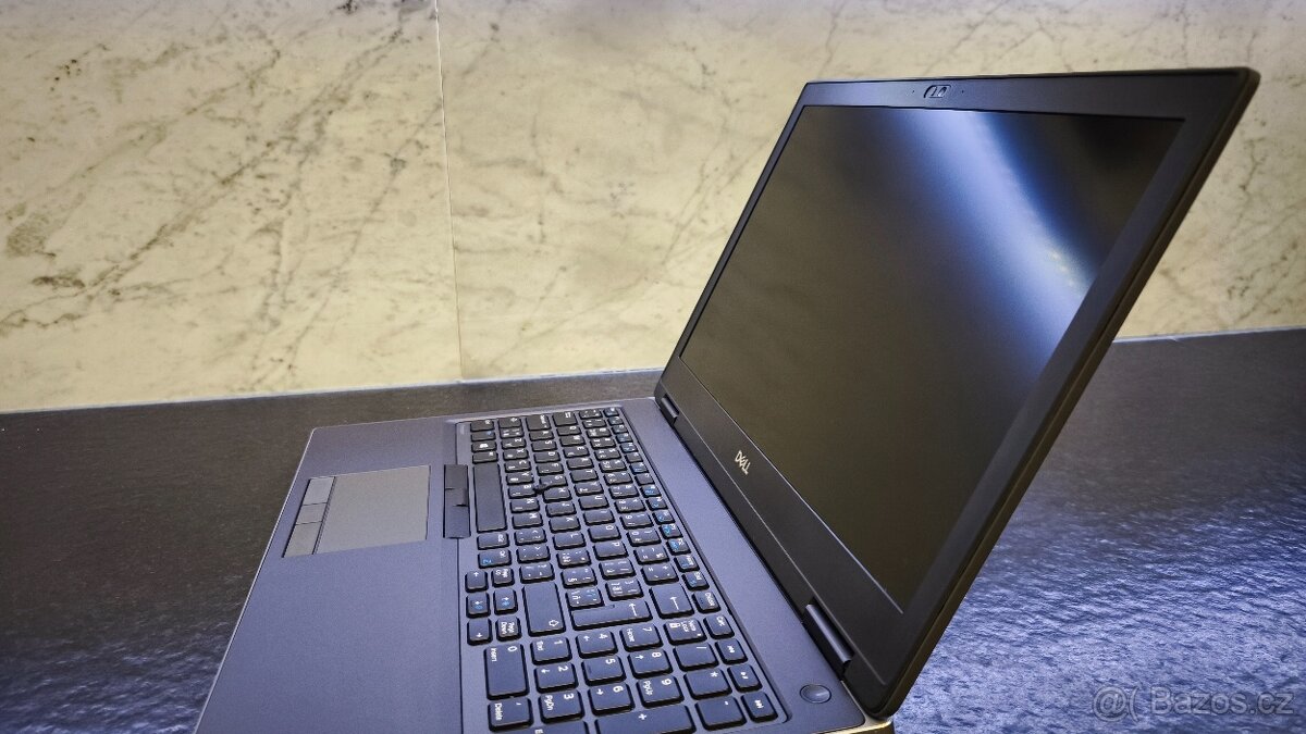 profi DELL Precision 7540 s Xeonem a nVIDIA RTX3000 - 9