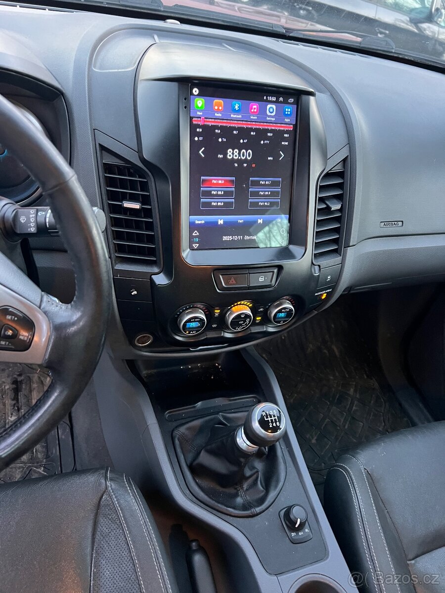 Ford ranger 3.2 diesel. 4X4, 147kw, rv 2015… nove v CR - 9