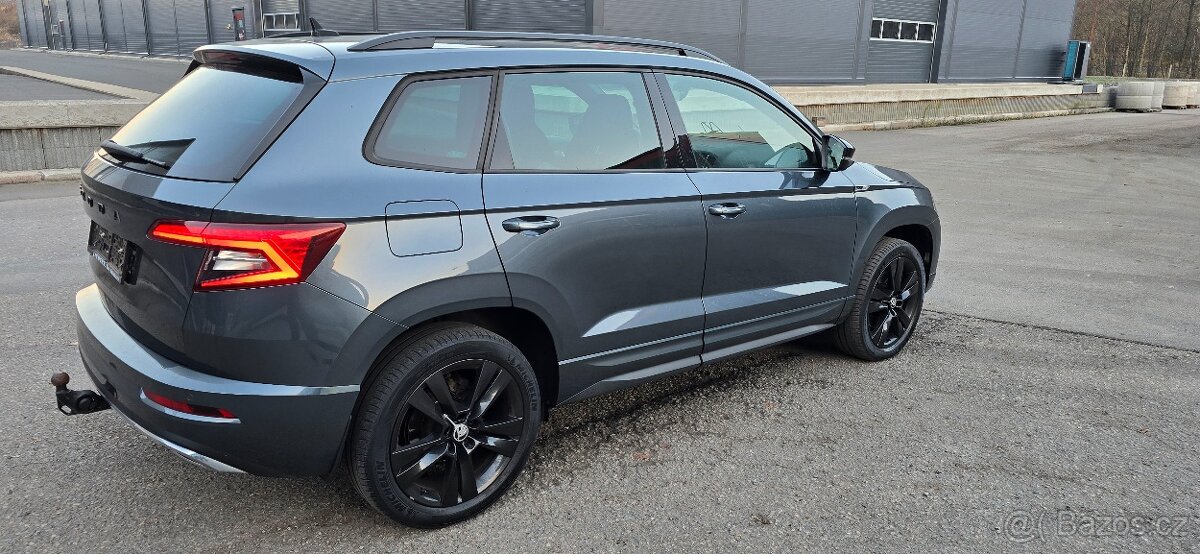 Škoda karoq sportline 2.0TDI 110kw manuál webasto 2 sady Top - 9