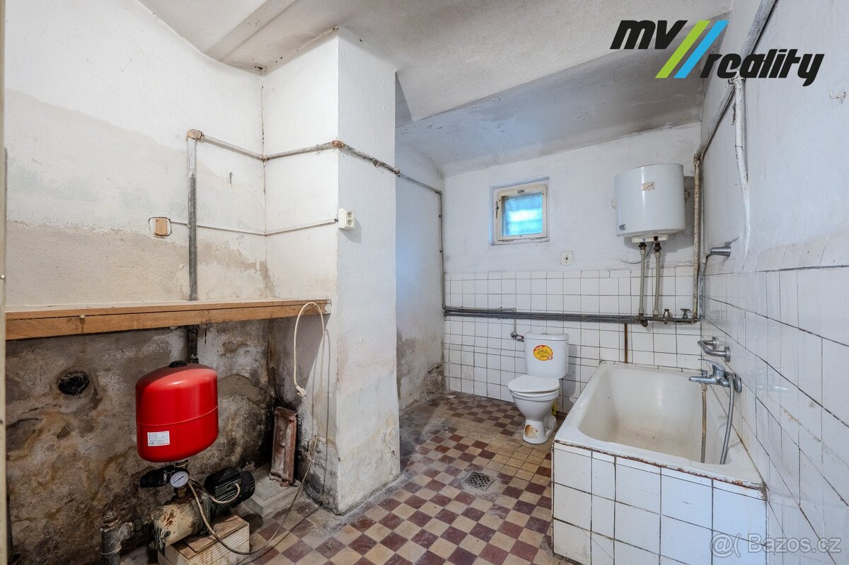 Kostelní Lhota, Prodej rodinného domu 75 m², s pozemkem 448 - 9