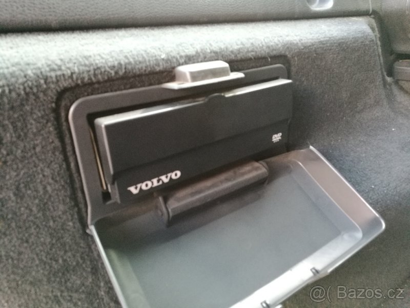 Volvo XC70 2,4 D5 120kw r.v.2003 ND - 9