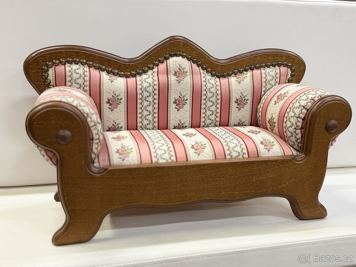 Sofá - pohovka pro panenky - 9