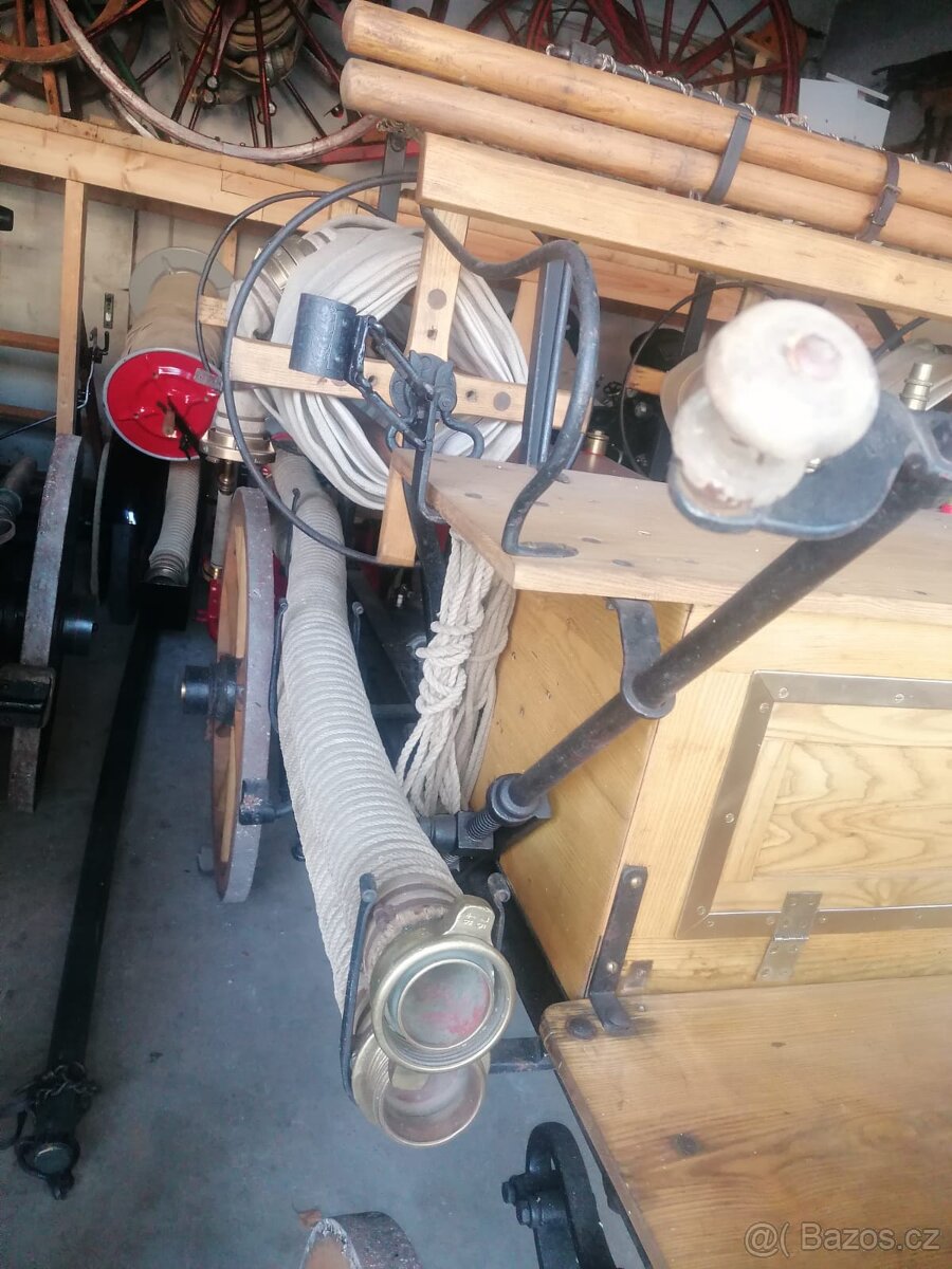 Motorová hasičská stříkačka - 9