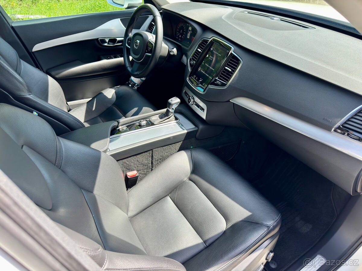 Volvo XC90 D5 servisováno ČR. DPH - 9