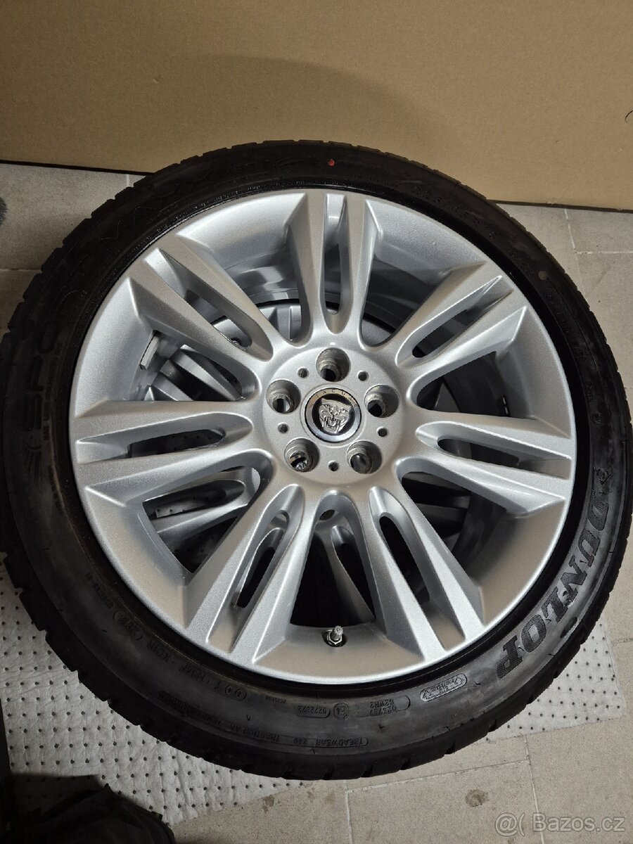 Alu kola Originál Jaguar XE 5x108 Dunlop 225/45/18 TPMS - 9