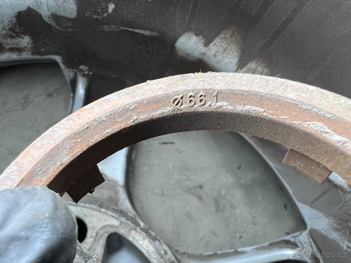 Prodám Alu disky 5x114 R15 - 9