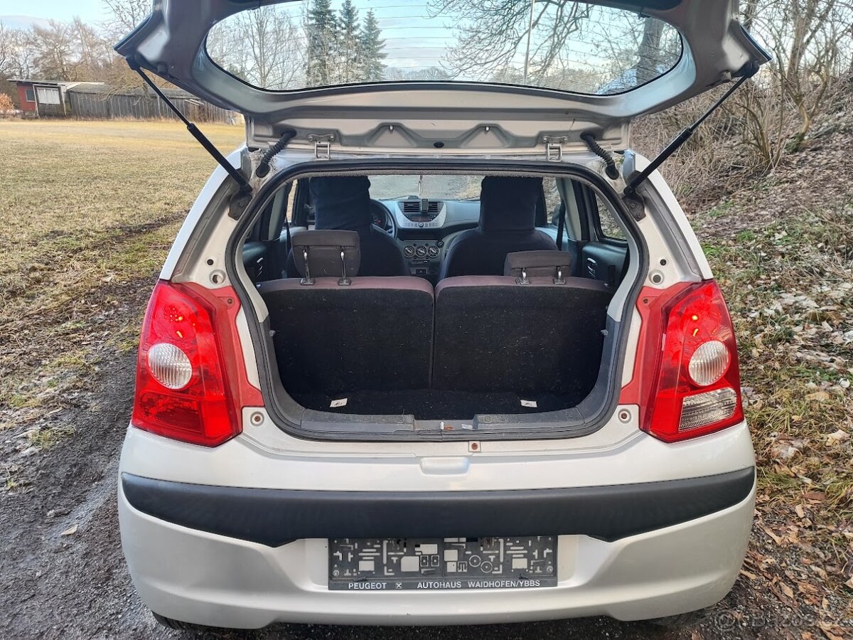 Nissan Pixo 1.0i 2009 - 9