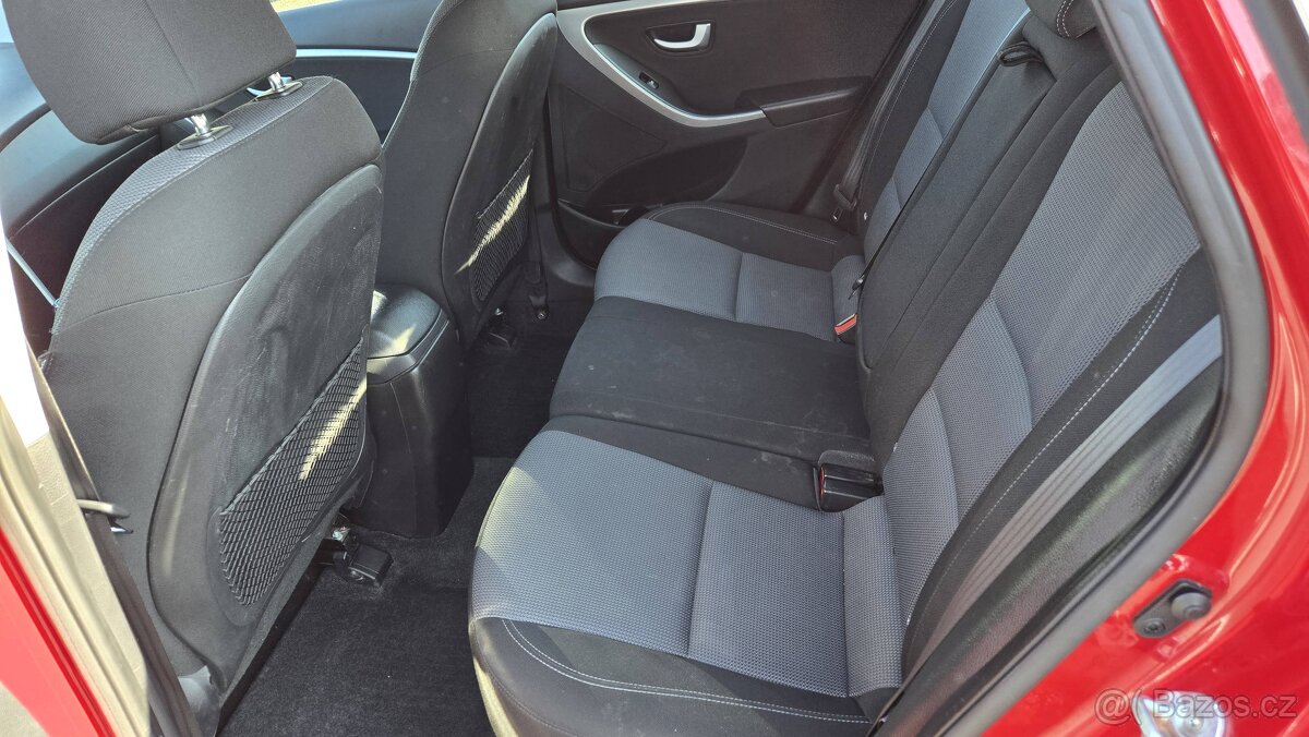 HYUNDAI i30 1.6GDI STYLE 99KW - 9