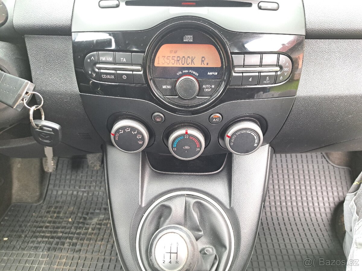 Mazda 2 1.35i 62kw 88tkm - 9