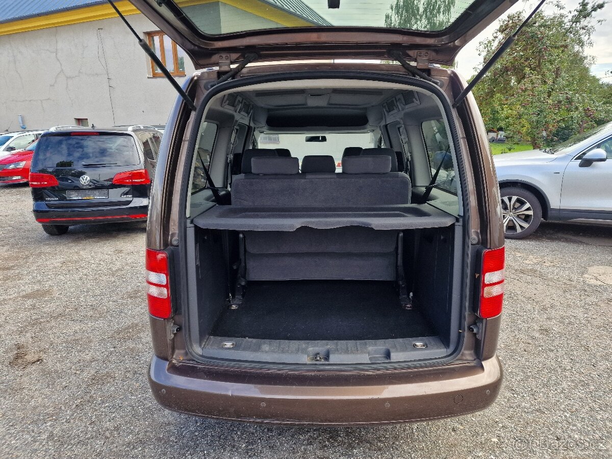Volkswagen CADDY MAXI 1,6TDI 7 SEDADEL - 9