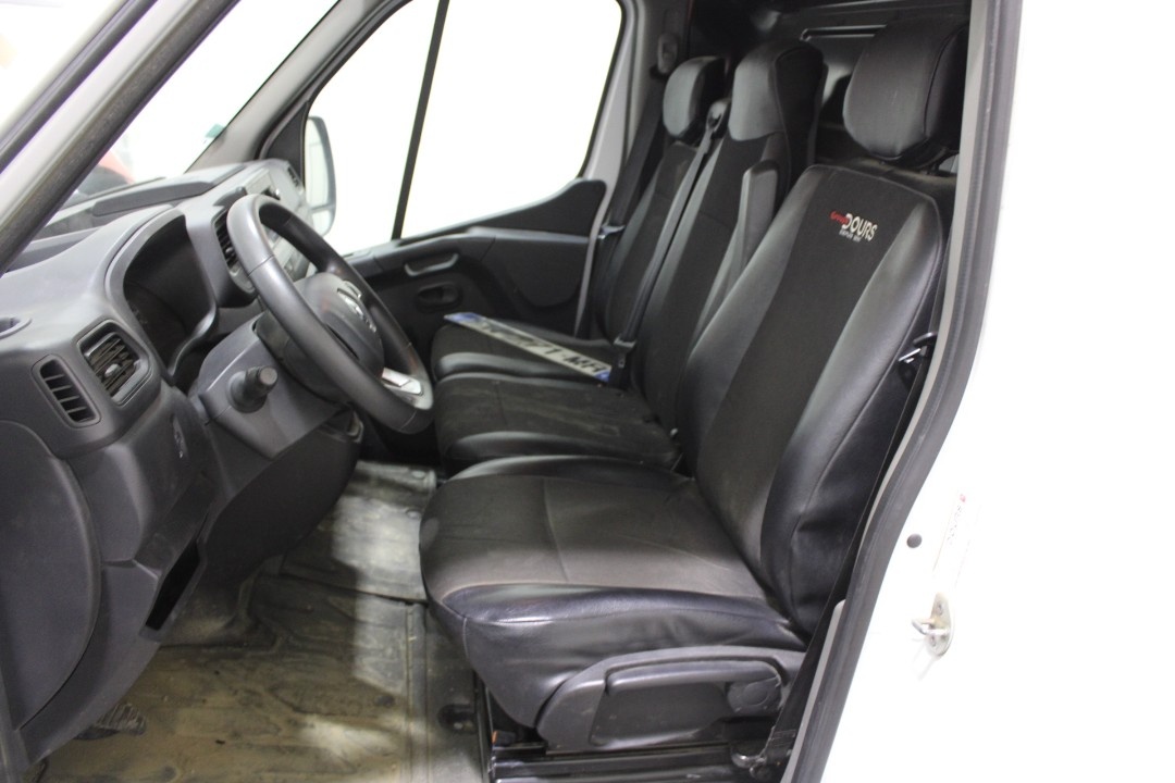 RENAULT MASTER 2020 2,3 d 85 tkm havarovaný - 9