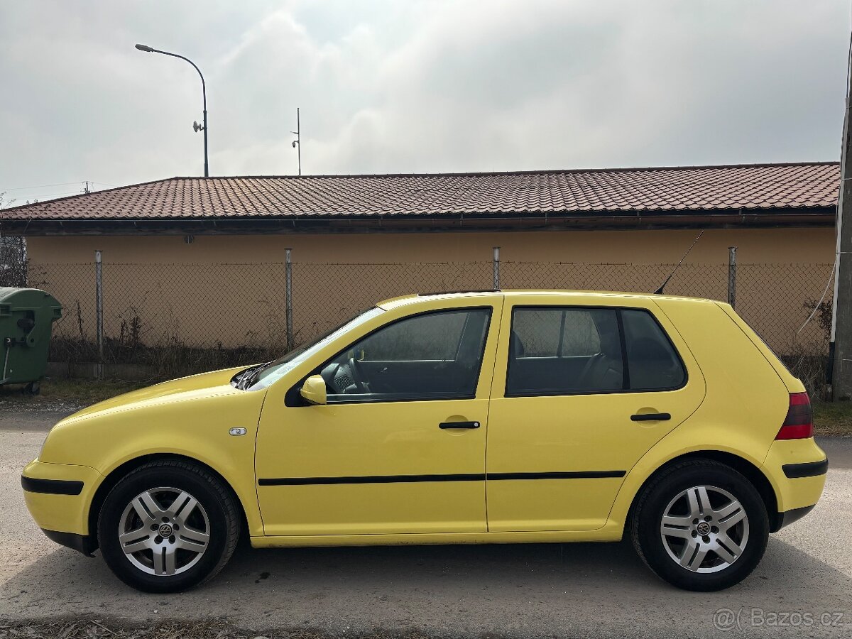 VW Golf IV 1.6 i - 9
