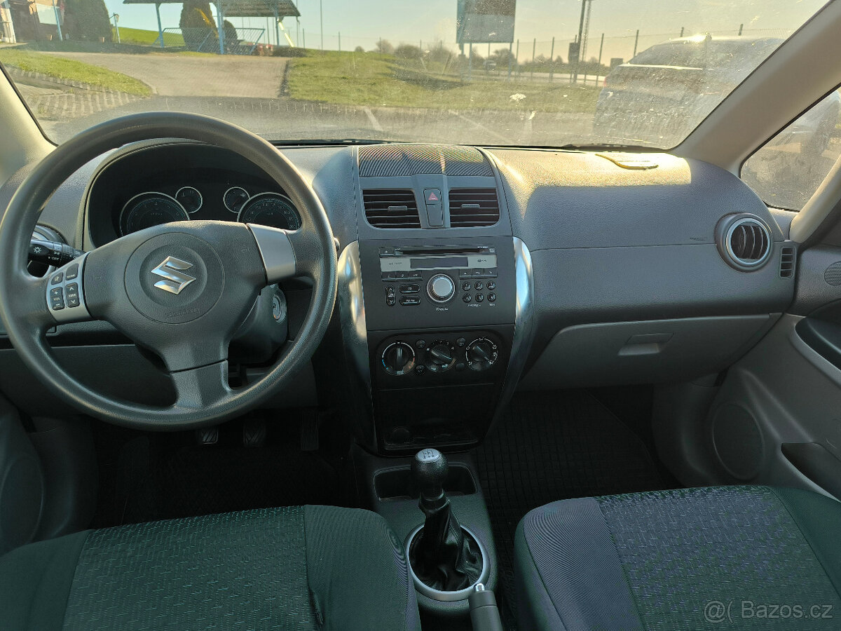 Suzuki SX4 - 9