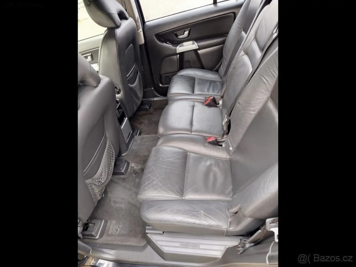 Volvo XC90, 2.4DS AWD 185 AT - 9