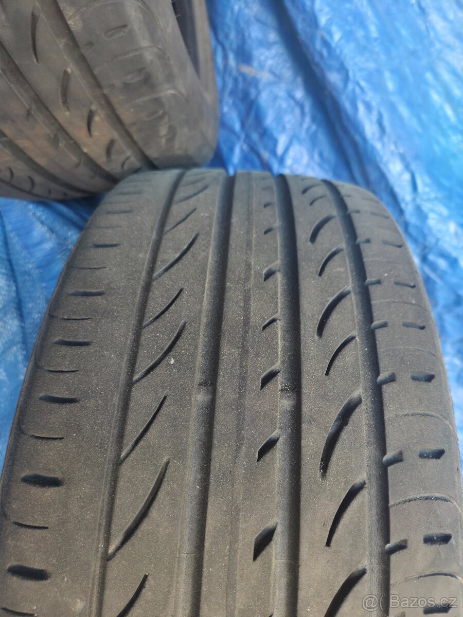 Prodám 16" a 17" gumy - 9