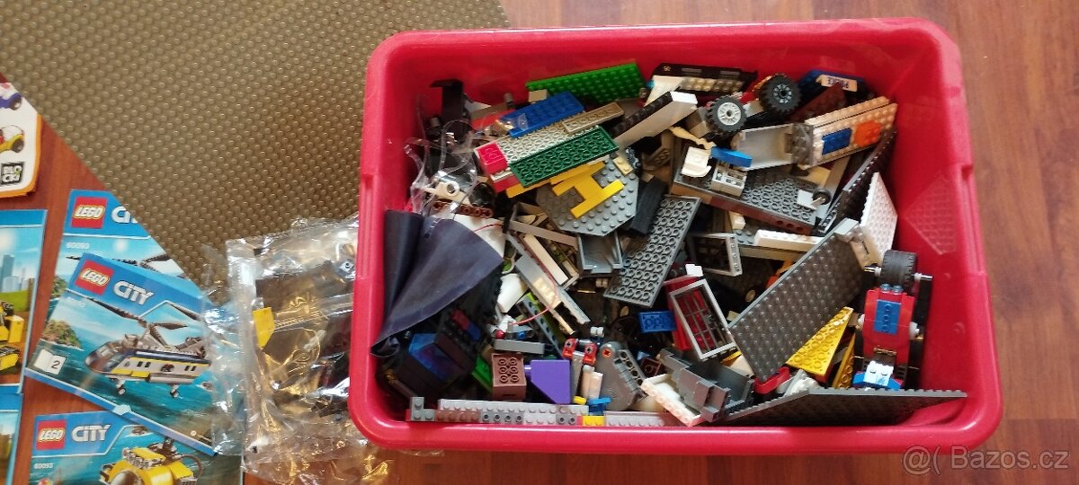 LEGO + figurky + návody + 5 kg kostek / Batman, Star Wars, C - 9