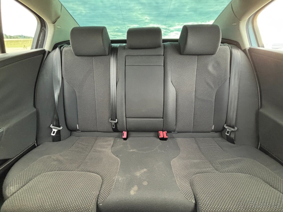 Volkswagen Passat B6; 2.0 TDI - 9