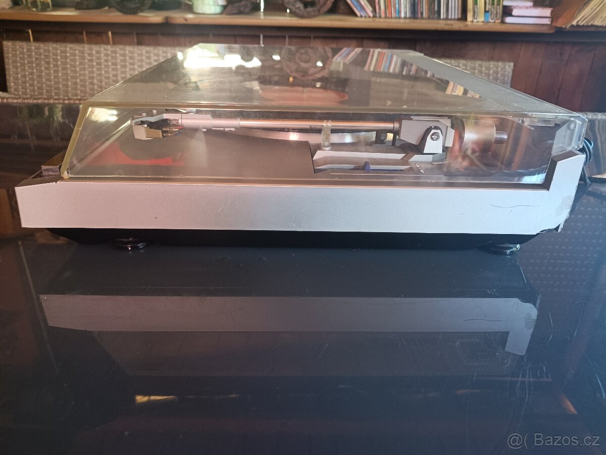 JVC L-A100 poloautomatický gramofon - 9