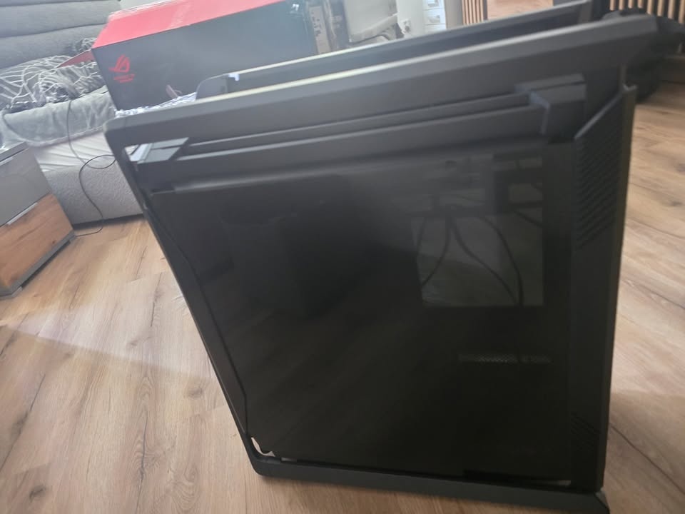 PC case - asus hyperion BTF verze - 9
