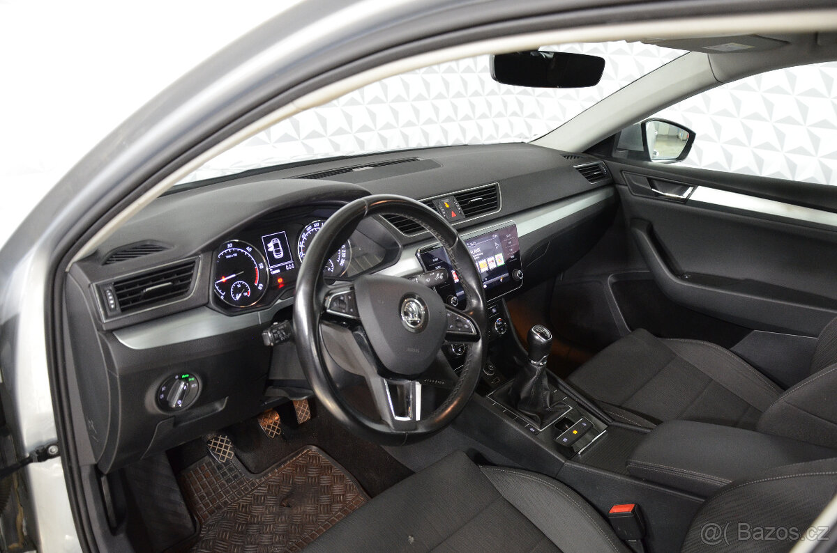 Superb 3 2.0TDi 110kw rok 2018 ČR - 9