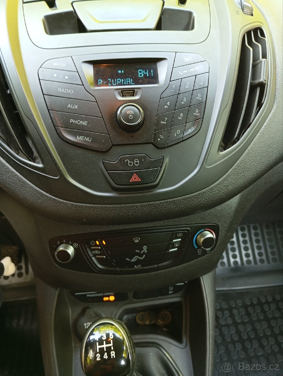 Ford transit courier 1.0/74kw, ČR,1.majitel - 9
