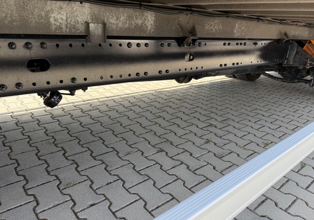 MAN TGL 12.220 - 4x2 – Skříň + Hč – EURO 6 - 9