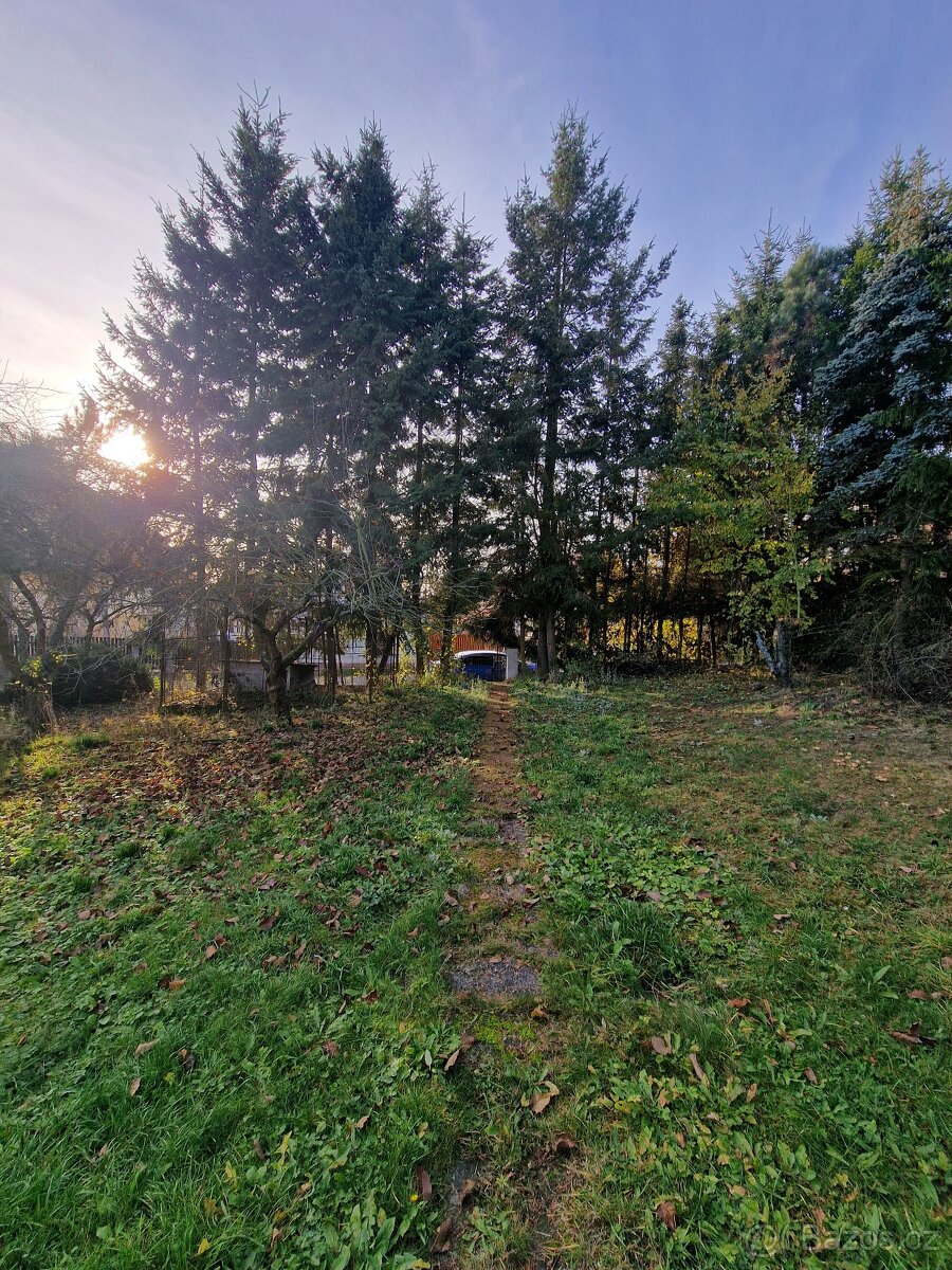 RD 5+1 ,POZEMEK 2000M², 2x garáž - 9