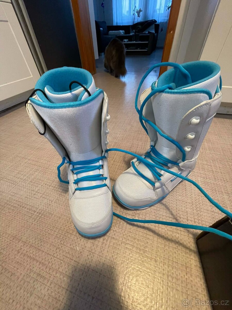 Snowboard 140 + vazání + boty Reaper - 9