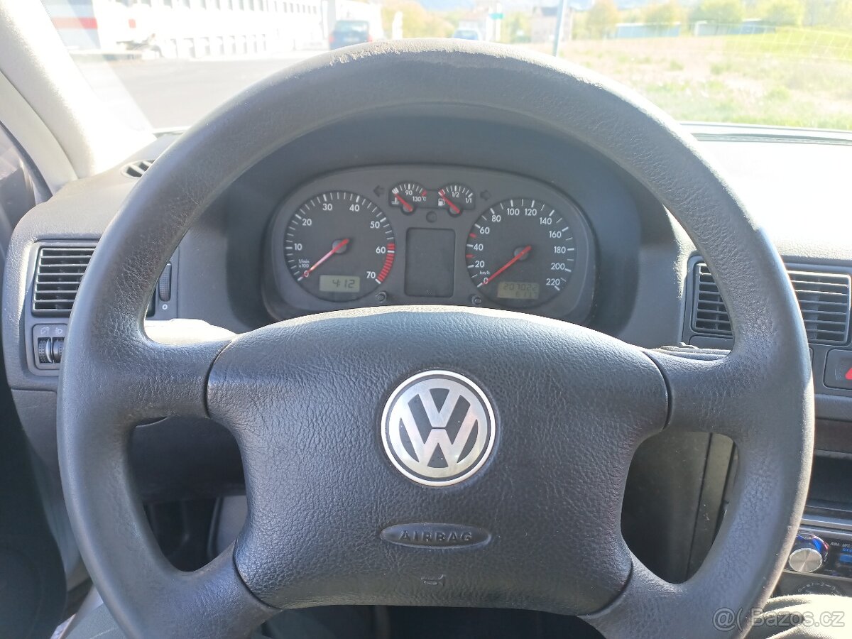 Volkswagen GOLF 4, 3dv. - 9