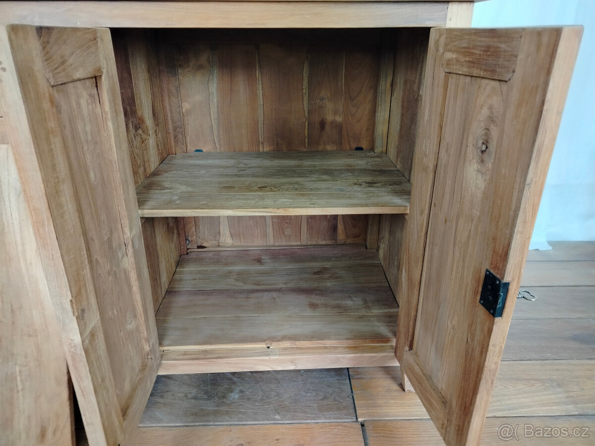Velká masivní komoda TEAK - 9