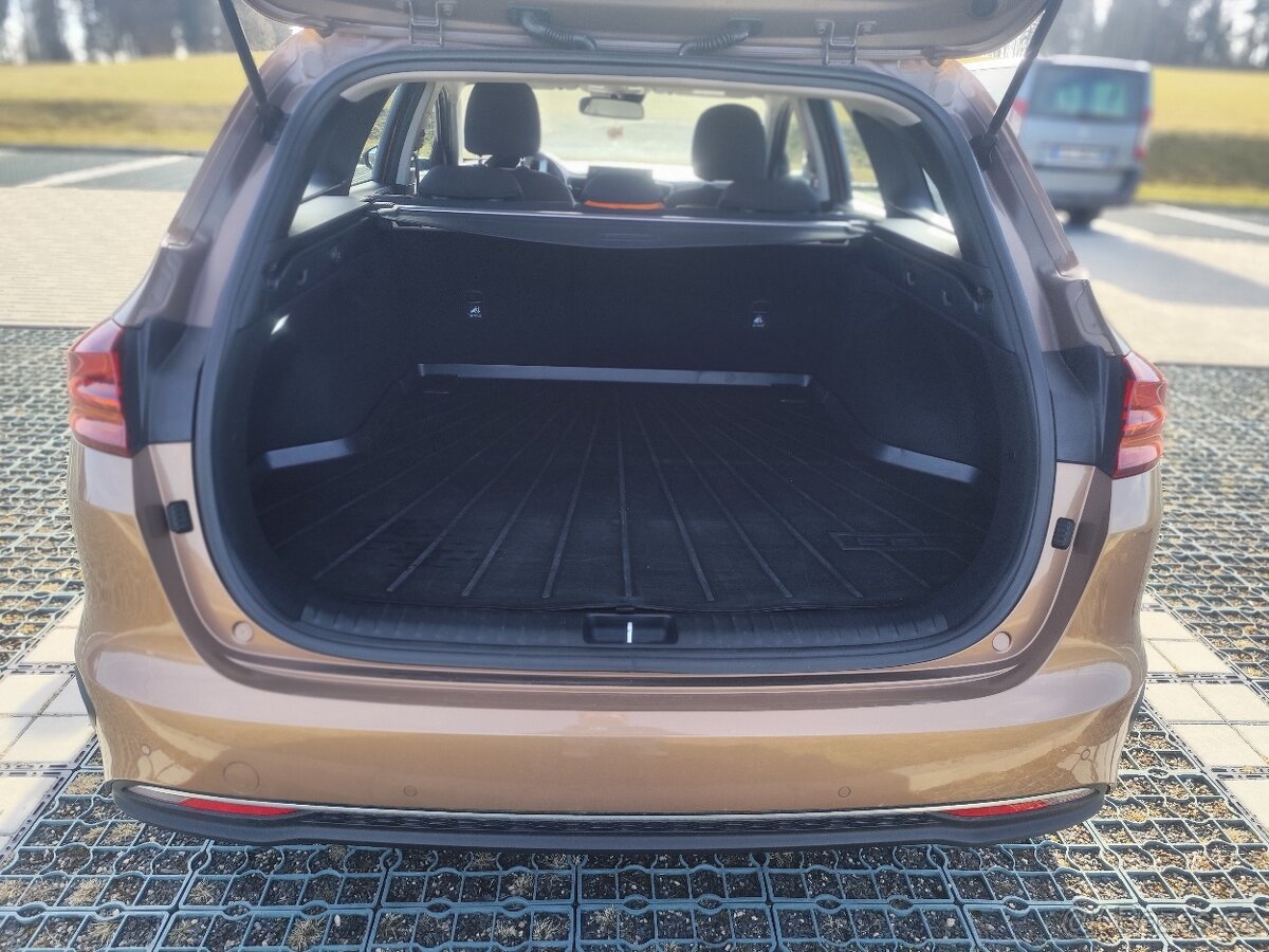 Kia ceed 1.5 T-GDI - 9