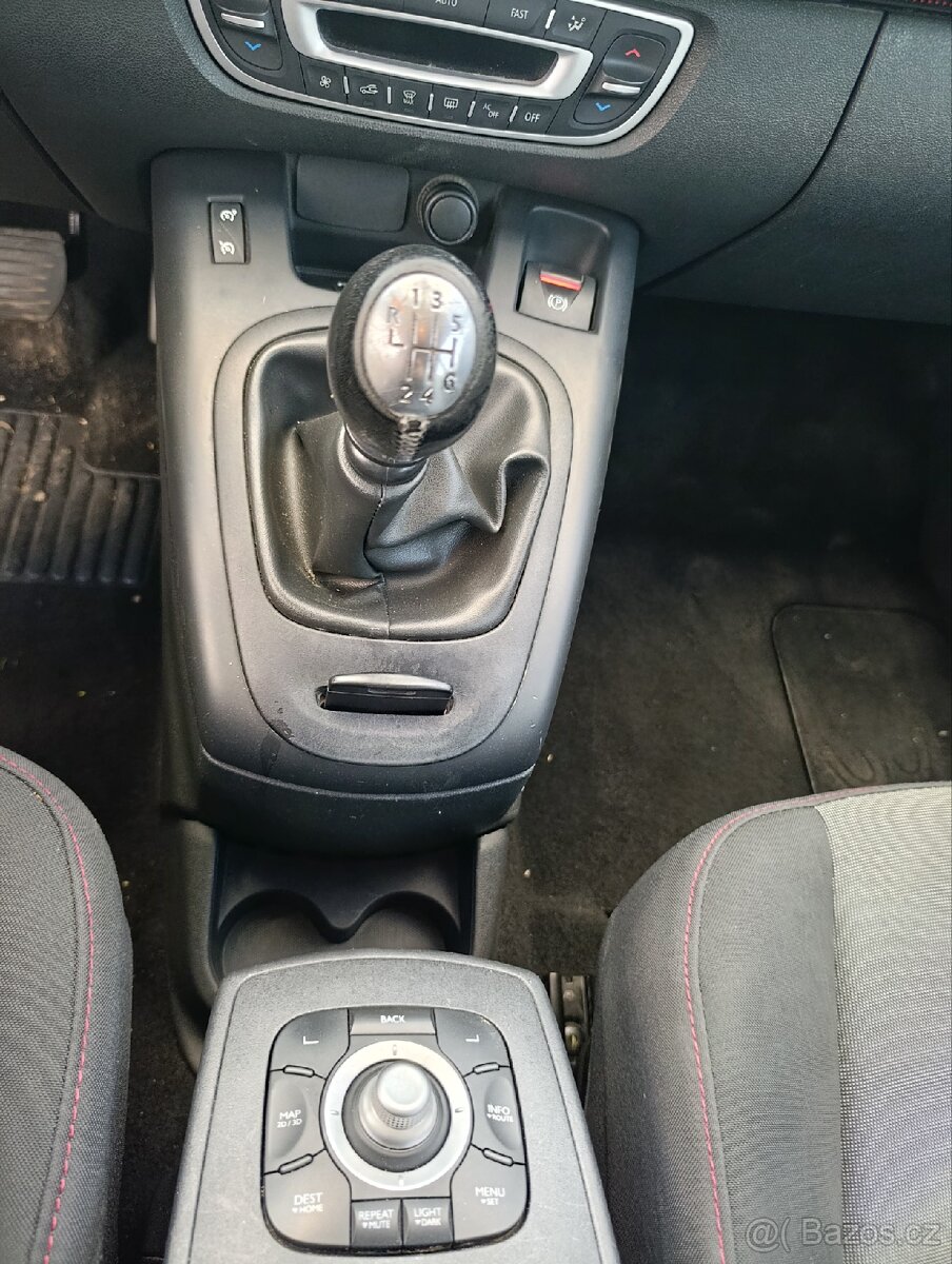 Prodám Renault Grand Scénic 1.6tdci - 9
