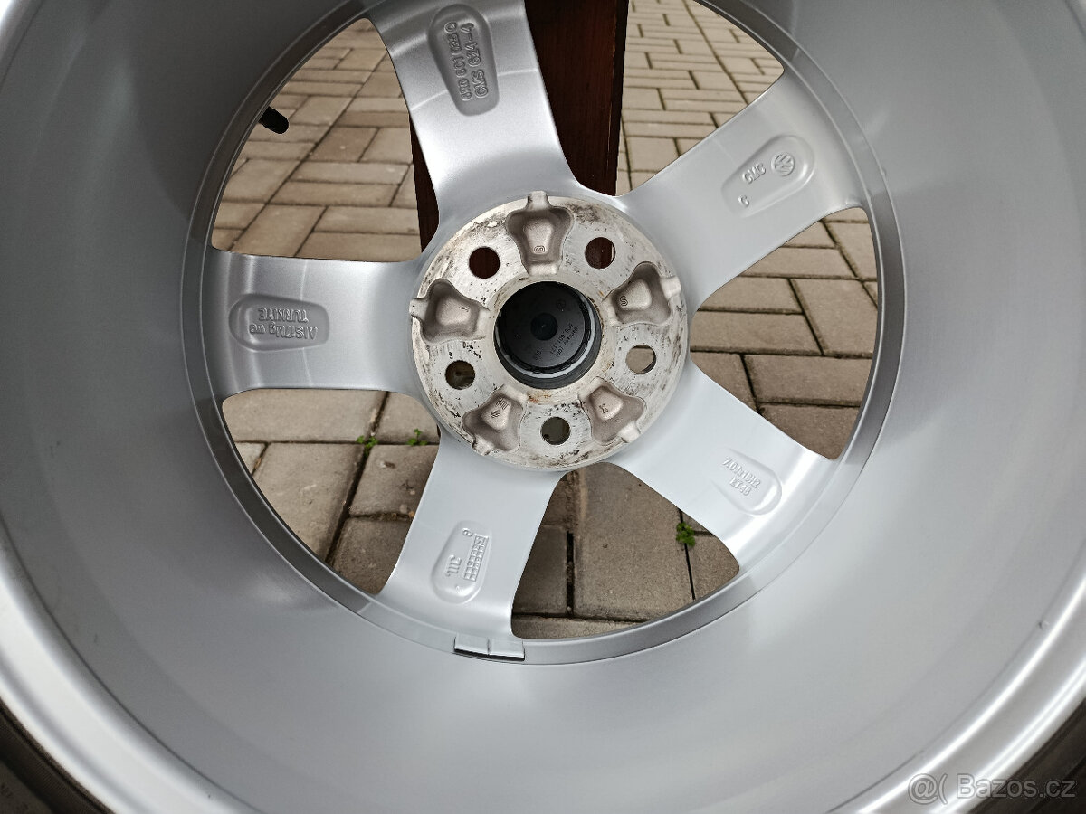 alu kola 5x100 r16 VW Polo, Škoda,Seat a 215/45/15 - 9