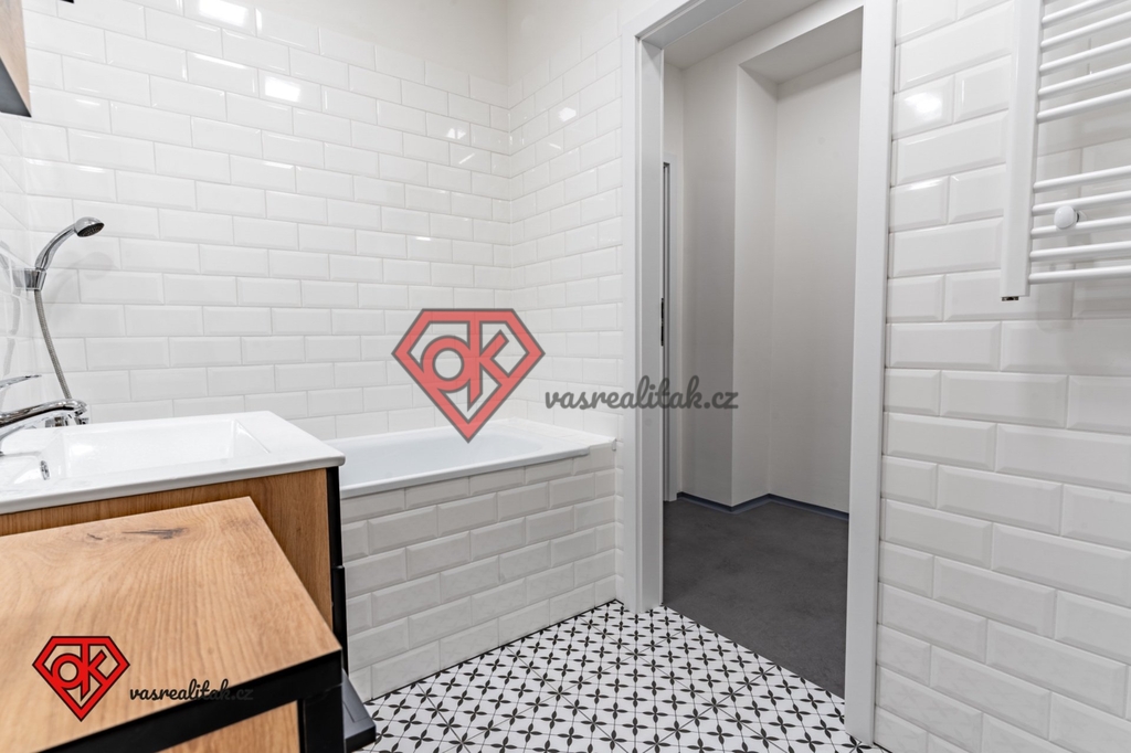 PRONÁJEM - byt 2+kk na ul. Špindlerova v Ústí nad Orlicí - 9
