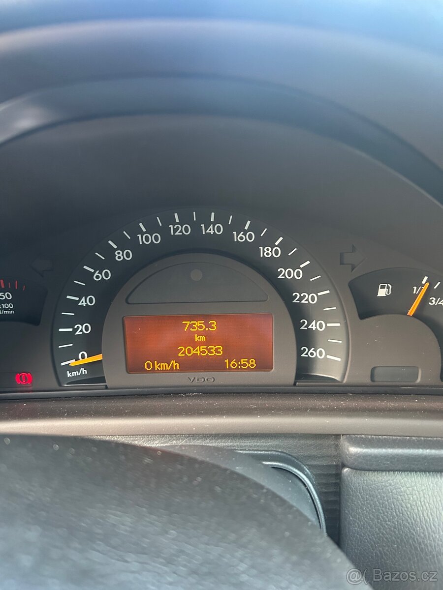 Mercedes-benz 203 c200 cdi - 9