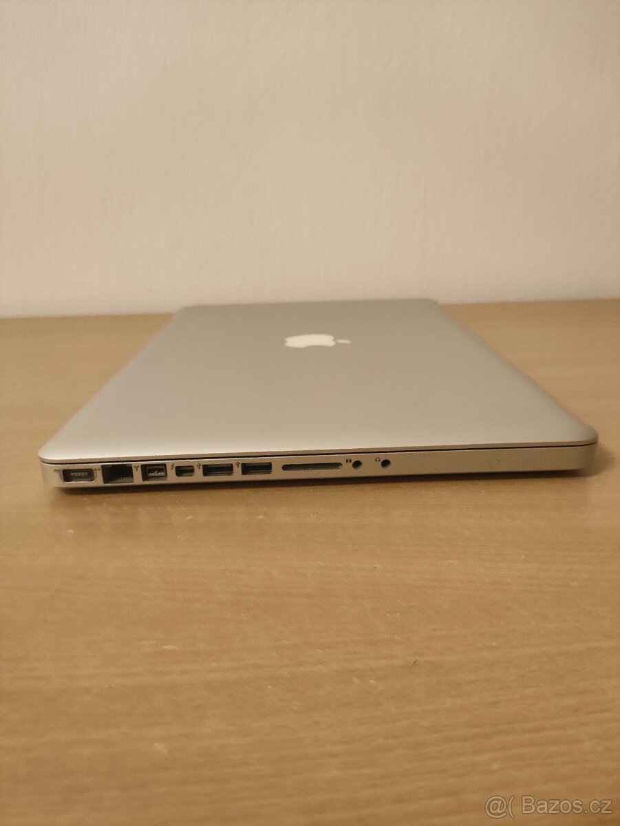 Apple MacBook Pro 15 2011 – i7 | 16GB | 256GB - 9