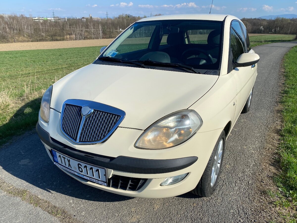 LANCIA Y 1.3 JTD 2004 51 KW 3DVEŘ - 9