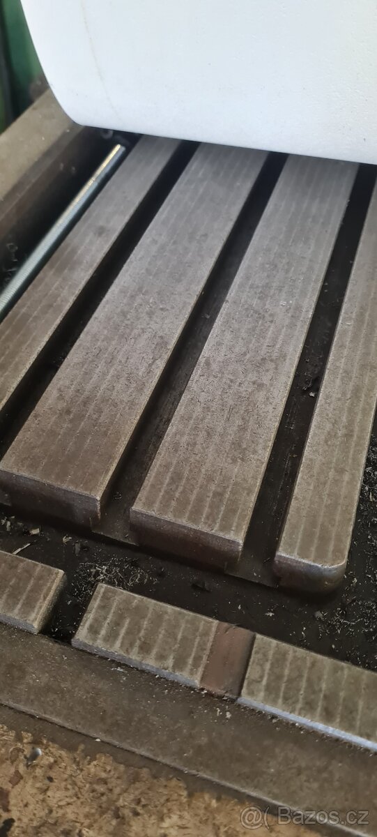 Prodám frézka TOS FA 3 U - 9