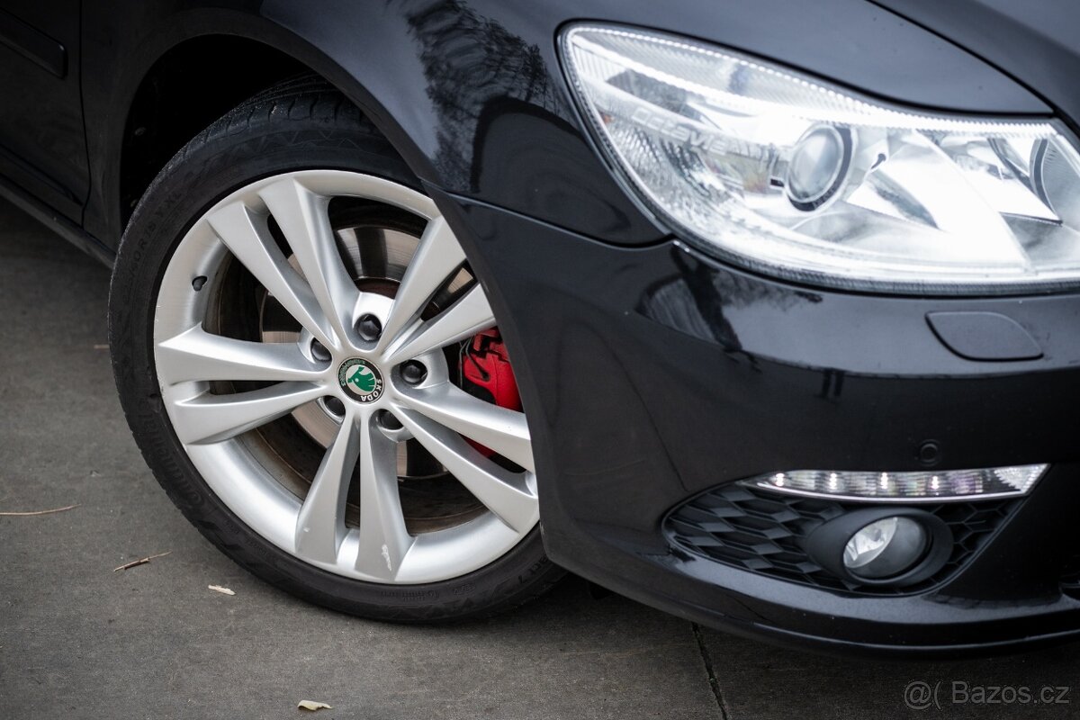 Škoda Octavia Combi RS 147kW DSG - 9