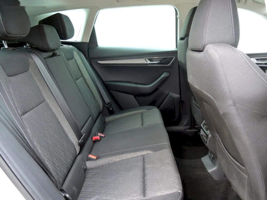 Škoda Karoq, 1.5 TSI 110kW DSG Style Plus - 9