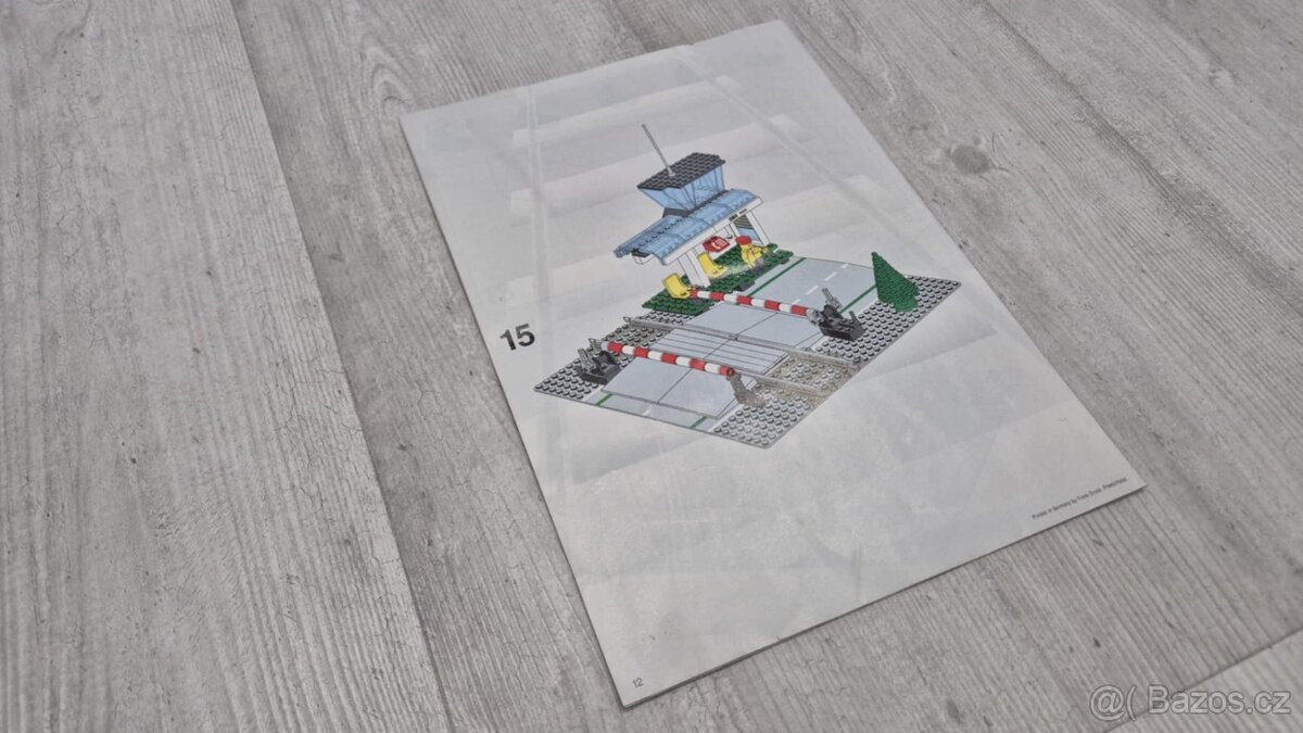 LEGO 4532 9V Vlak - Manual Level Crossing - 9