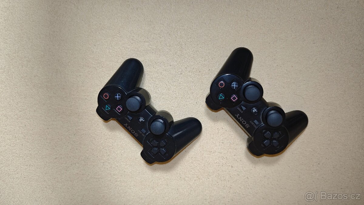 PlayStation 3 Ultra Slim 500GB + 2x gamepad + 29 her - 9