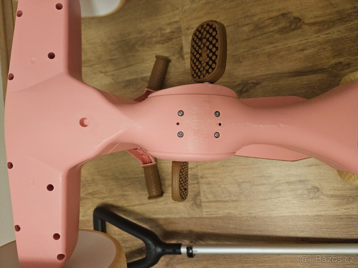 Odrážedlo Berg + tlačná tyč - 9