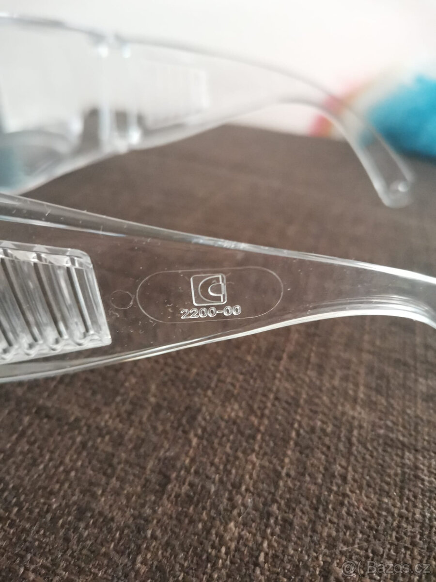 Laboratorní Plášť a Brýle - 9