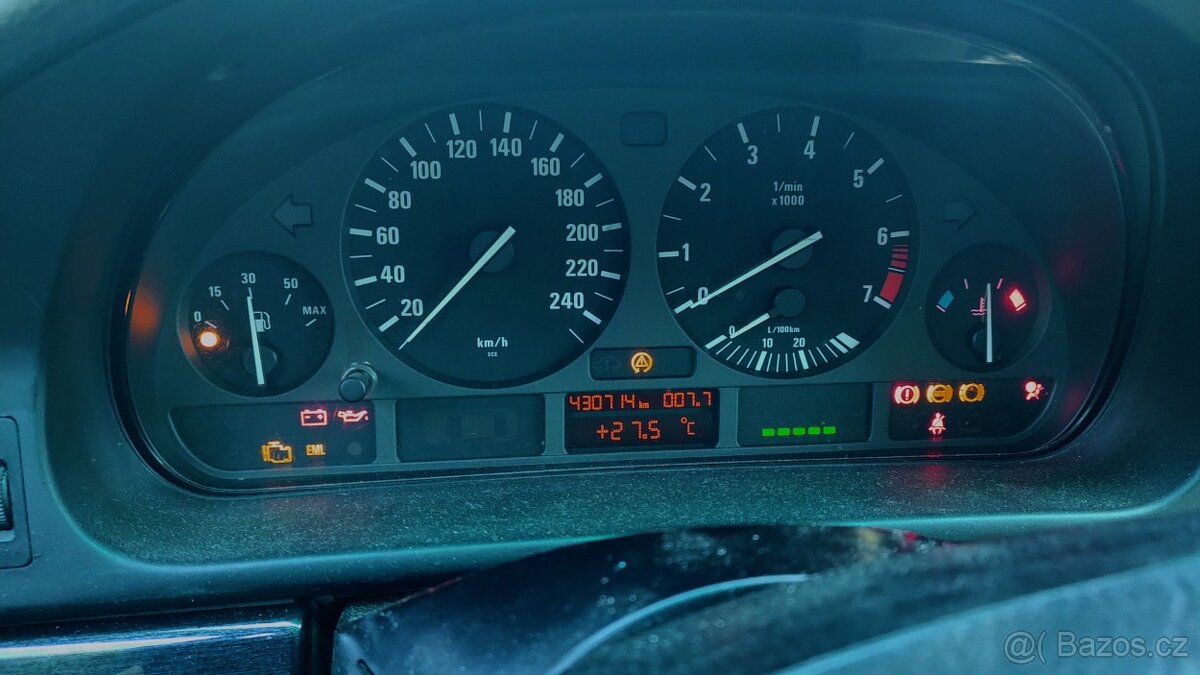 BMW e39 523i Touring LPG - 9
