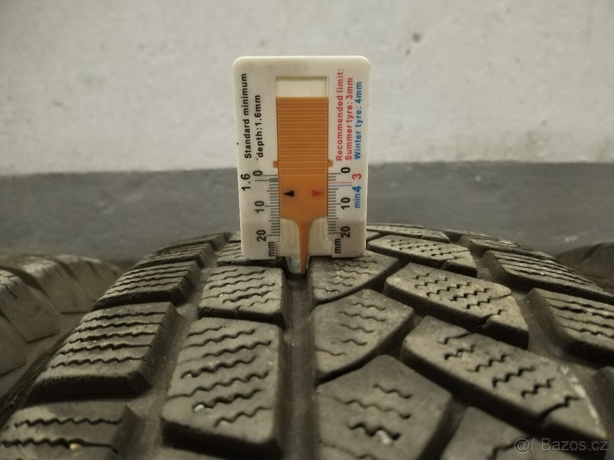Zimní protektory 205/55 R16 - 9
